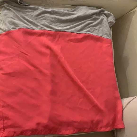 T-shirt - Picture 2 of 2